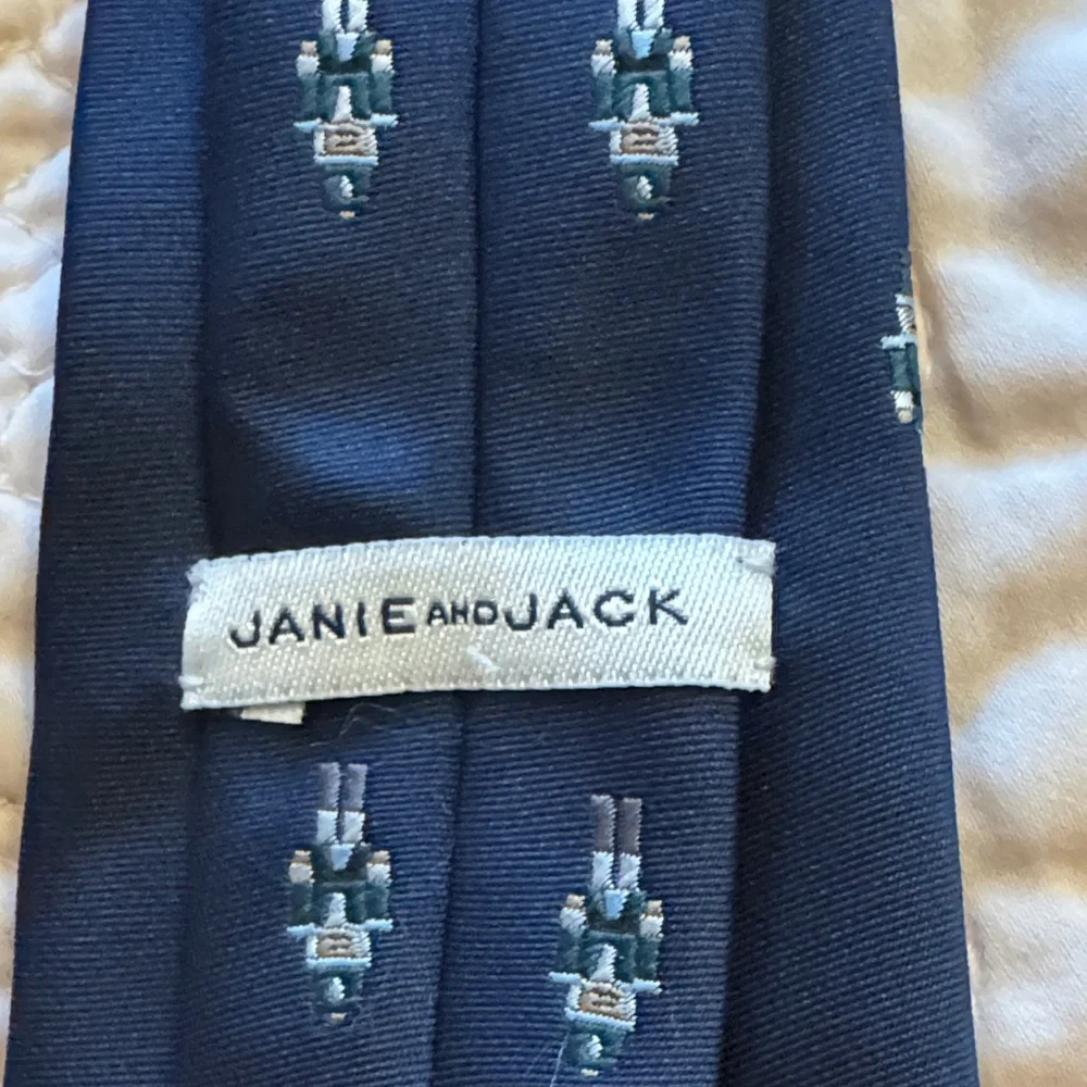 Boys navy blue 4t and up clip tie nutcracker necktie
